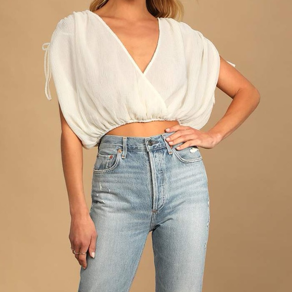 Lulu’s Perfect Outing Cream Ruched Short Sleeve Surplice Top